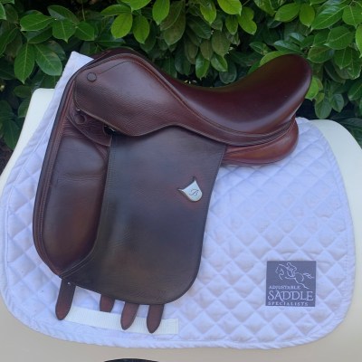 Bates Pony Show 15” (S3807) 