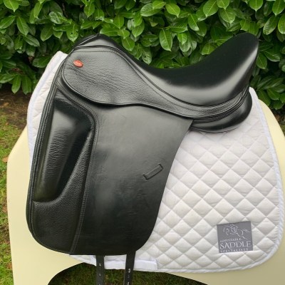 Kent & Masters 17” S-Series Dressage - Surface Block (S2924)