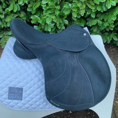 Wintec 17.5” Lite All Purpose GP (S3552) 