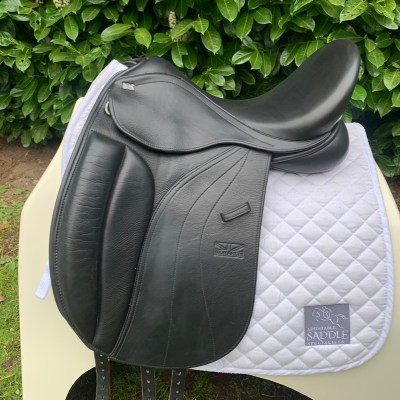 GFS Monarch 17” S614 Dressage (S3132)