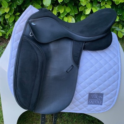 Thorowgood T4 17.5” Dressage (S3195)
