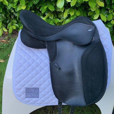Thorowgood T4 17.5” Dressage (S3195)