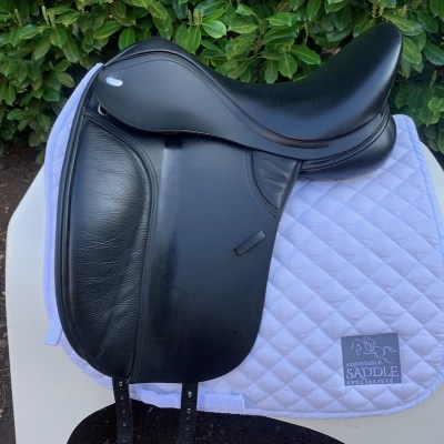 Thorowgood T8 17” Dressage (S3657)