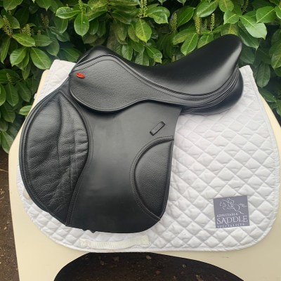 Kent & Masters 17” S-Series Jump (S3671)