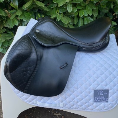 Fairfax 17” Classic Cupped Flap Jump (S3725)